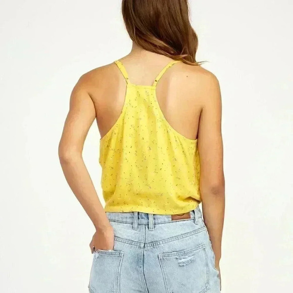 New RVCA Your Escape Yellow Floral Print Knotted Button Up Cropped Tank Top - Picture 3 of 10